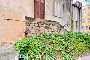 Casa in via Toscana con volumetria realizzabile