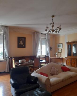 Lampadario in bronzo dorato 12 luci