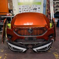 Musata anteriore MG ZS 2023 1.0 benzina Cambio aut