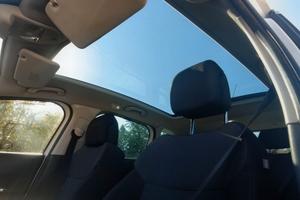 Peugeot 3008 2010 - HUD, tetto e frizione nuova