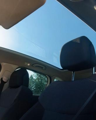 Peugeot 3008 2010 - HUD, tetto e frizione nuova