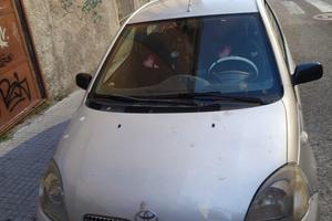 Toyota Yaris 2001