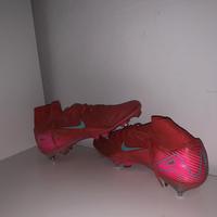 Scarpe da calcio nike di Maduka Okoye