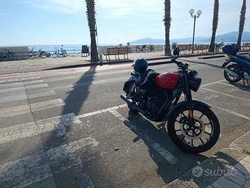 Royal Enfield meteor 350