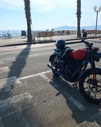 Royal Enfield meteor 350