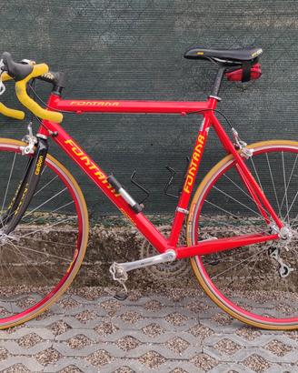 bici da corsa fontanta
