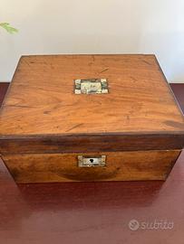 Scrittoio da viaggio inglese cofanetto