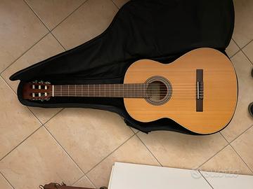 Chitarra classica Alhambra