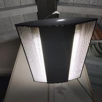 Lampada a sospensione colore argento luce al neon