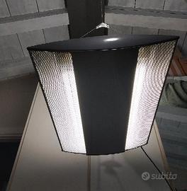 Lampada a sospensione colore argento luce al neon