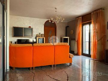 TRIFAMILIARE A MANFREDONIA