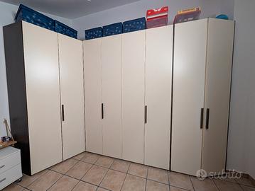 Mobile armadio con cabina