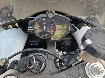 Yamaha R1