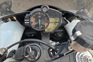 Yamaha R1
