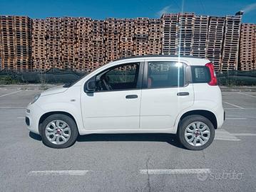 Fiat Panda 0.9 TwinAir Turbo Natural Power Lounge