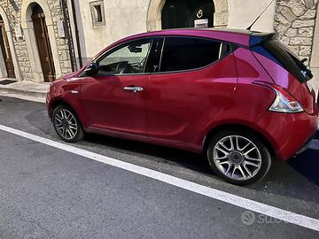 Lancia ypsilon 1.3 multijet