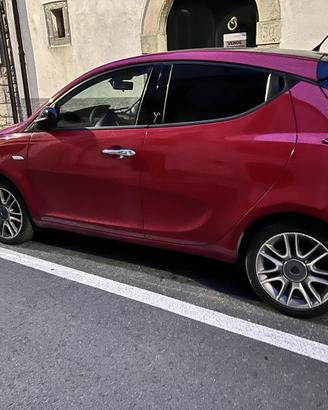 Lancia ypsilon 1.3 multijet