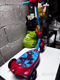 Monopattino elettrico spiderman