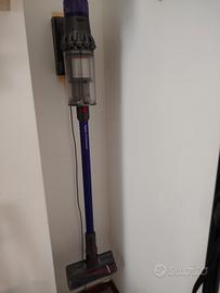 Dyson v11 praticamente nuovo