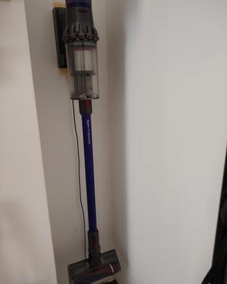 Dyson v11 praticamente nuovo