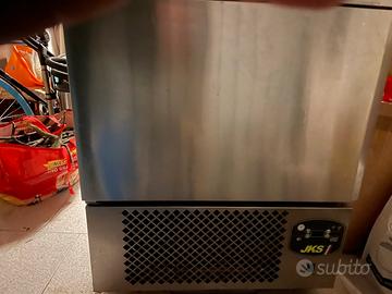 Frigorifero abbattitore di temperatura