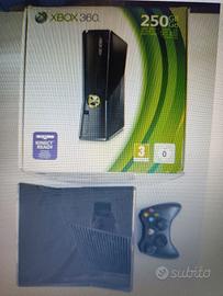 ABBIAMO XBOX SLIM 250 GB PERFETTA