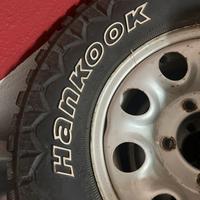 Gomme tasselate Hankook Dynapro MT e cerchi Suzuki