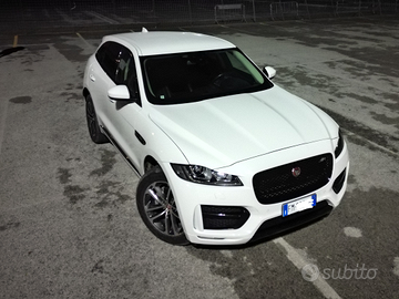 Jaguar F Pace 2.0 240cv