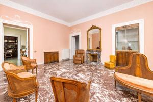 Appartamento di 309 m² con più di 5 locali a Roma