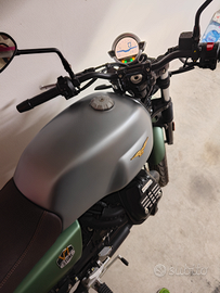 Moto Guzzi V7 centenario