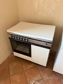 Cucina Ariaton vintage (gas + eletrricità) trattab