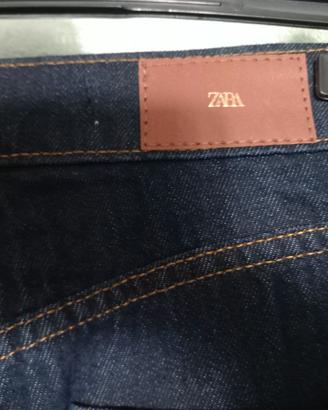 Jeans donna a zampa di elefante Zara
