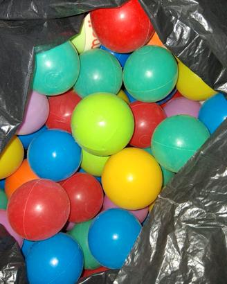 Palline e giochi per mare