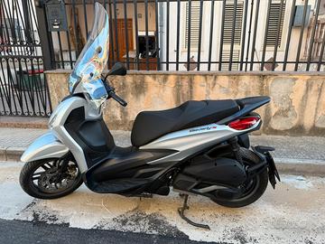 Piaggio Beverly 300
