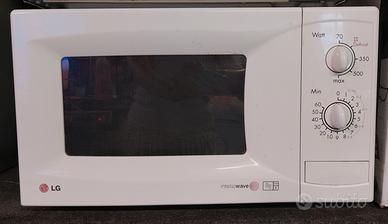 forno a microonde  LG 700w
