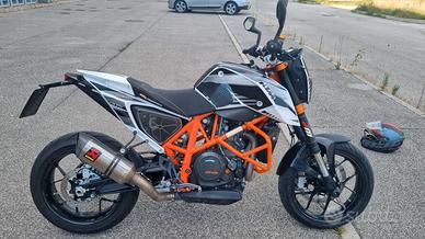 KTM 690 Duke R - 2014