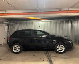 Alfa 147