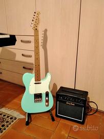 Chitarra elettrica con amplificatore 