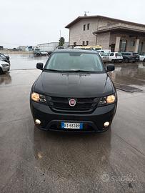 Fiat Freemont awd black code