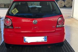 VOLKSWAGEN Polo 4a serie