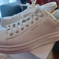 Scarpe Guess vera pelle