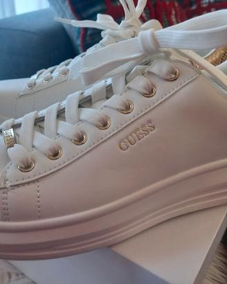 Scarpe Guess vera pelle