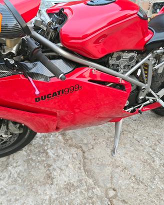 Ducati 999 biposto 2004