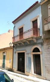 Palazzetto terra-cielo con due terrazze Rif. 295