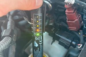 Penna controllo liquido auto