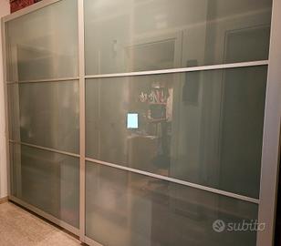 armadio Ikea Pax ante scorrevoli vetro