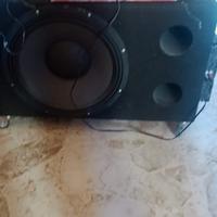 sub woofer  ciare scatolato piu amplificatore 