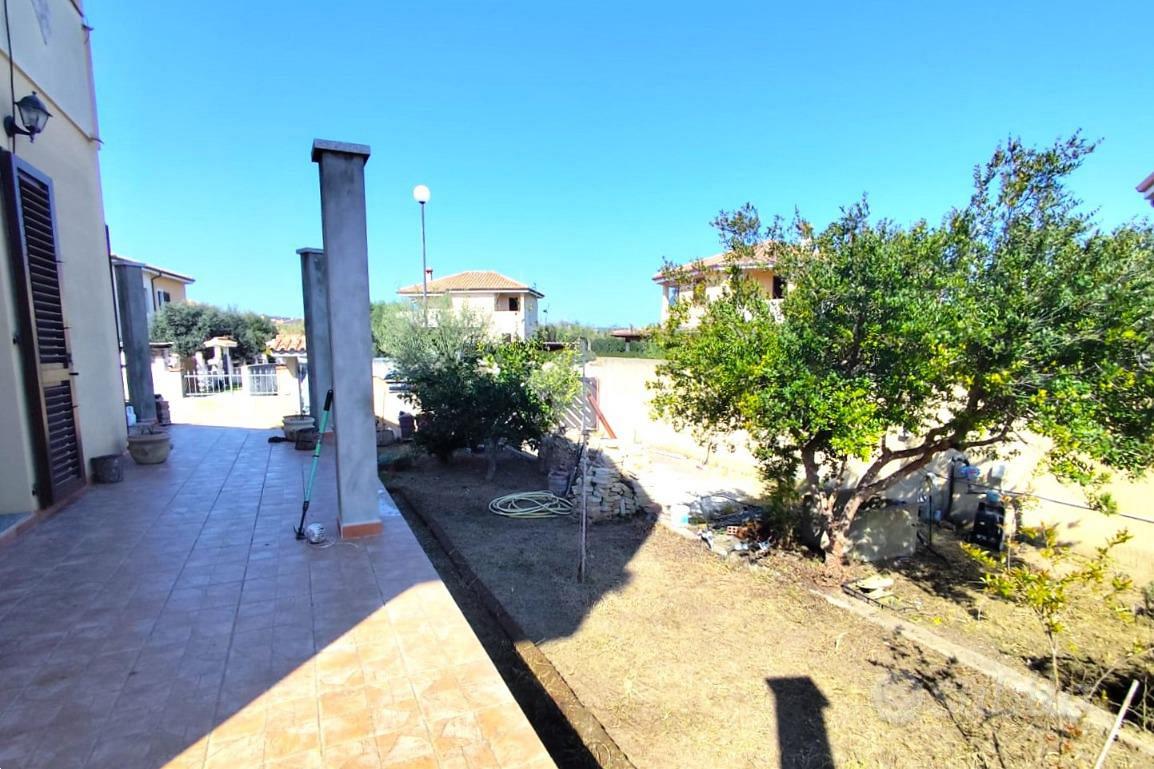 PORZIONE DI BIFAMILIARE A SANT'ANTIOCO - Vista 4