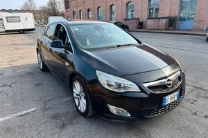 2010 Astra sport 1.7 CDTI 125cv gancio traino 