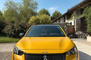Peugeot 208 GT 